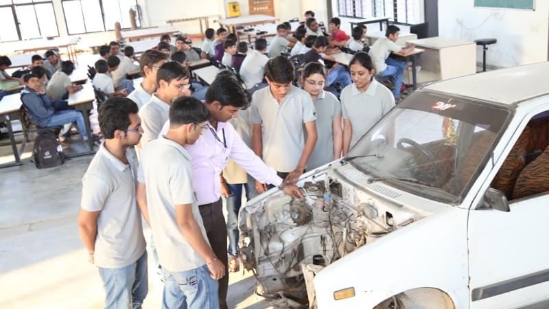 Dr. Subhash University Junagadh Infrastructure photo 34